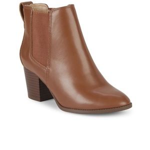 Pure Navy brown heeled boots